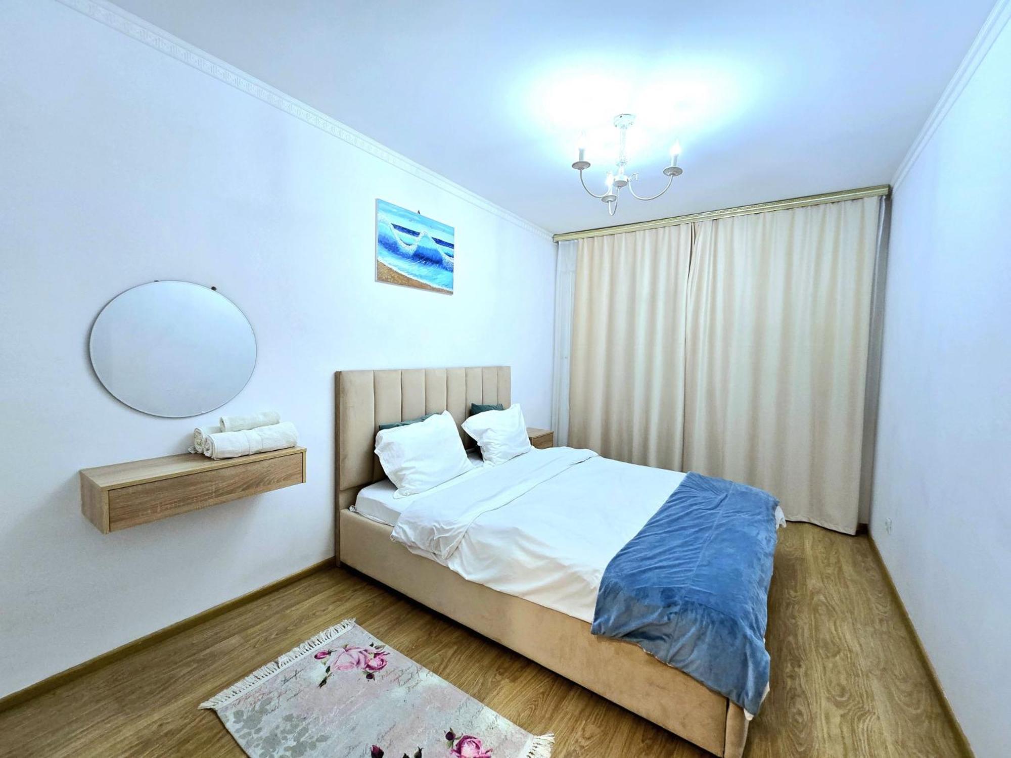 Двухкомнатная "Аэропорт Астана" Apartment Exterior foto